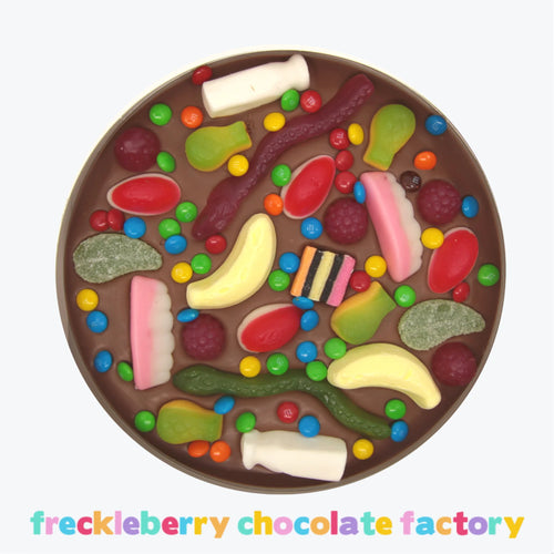 FRECKLEBERRY- GIANT LOLLY PIZZA MILK CHOCOLATE