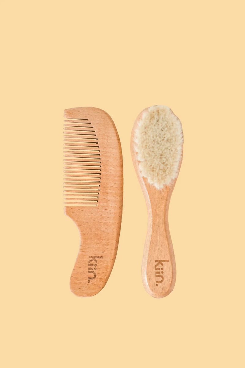 KIIN BABY WOODEN BABY BRUSH & COMB SET